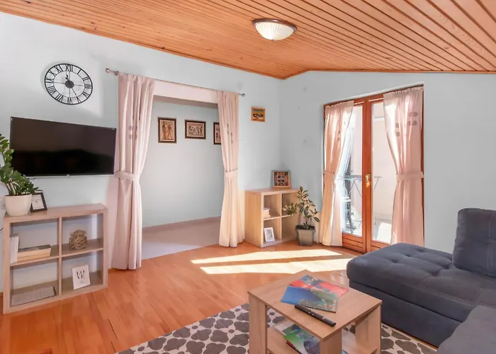 Cozy In Novi Vinodolski