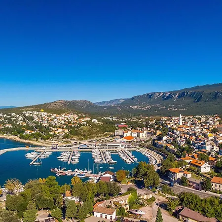 Cozy In Novi Vinodolski